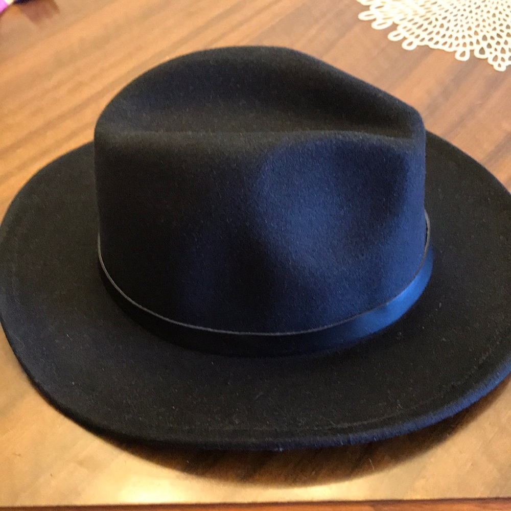 Black Fedora - Picture 4 of 5